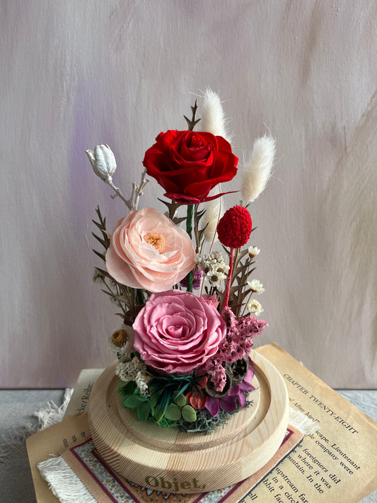 Forever roses Glass Dome #5 - Rosy Ranunculus